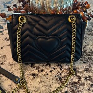 Black trendy shoulder bag